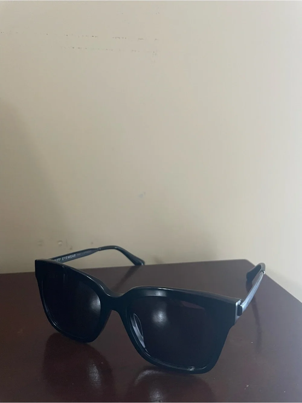 Diff Classic Black Cat-Eye Sunglasses for Women